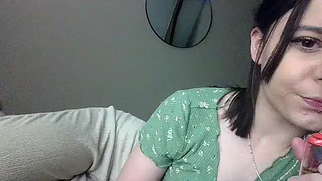 Petite moi online show from 03.25.26