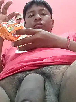 Tu papi 69  online show from 12.19.25