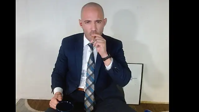 Snapshot of TheNakedPreacher chatting on 01.25.25 TheNakedPreacher online show from 01.25.25