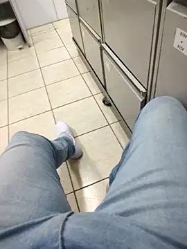 Snapshot of gatmoreno1 chatting on 11.01.25 gatmoreno1 online show from 11.01.25