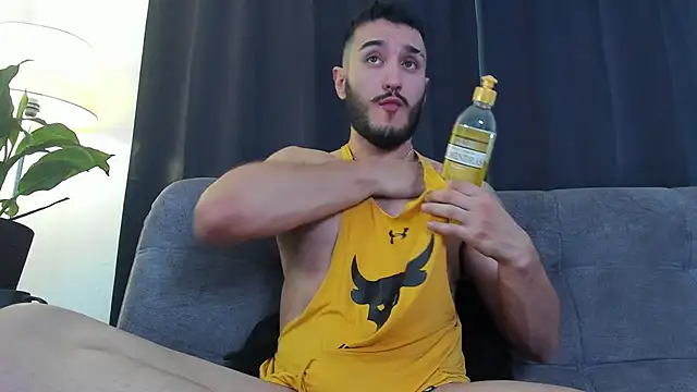 Snapshot of Zionmattis chatting on 12.11.24 Zionmattis online show from 12.11.24