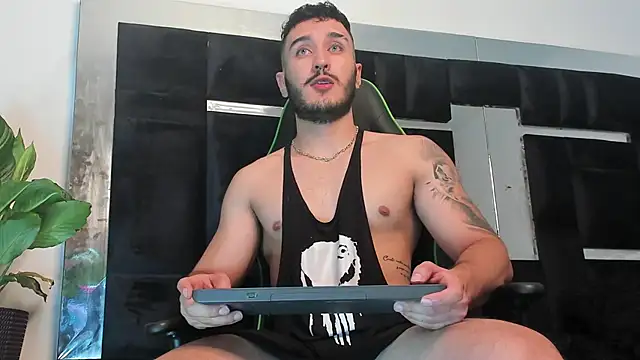 Snapshot of Zionmattis chatting on 01.22.25 Zionmattis online show from 01.22.25