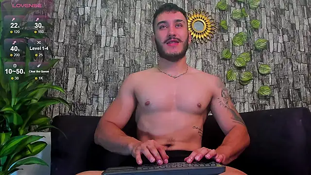 Snapshot of Zionmattis chatting on 03.16.25 Zionmattis online show from 03.16.25