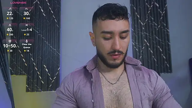 Snapshot of Zionmattis chatting on 10.15.25 Zionmattis online show from 10.15.25