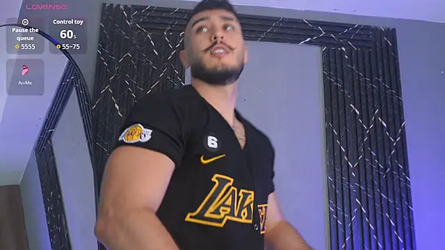 Snapshot of Zionmattis chatting on 11.15.25 Zionmattis online show from 11.15.25