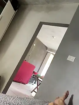 Snapshot of Juliano69xv chatting on 03.05.25 Juliano69xv online show from 03.05.25