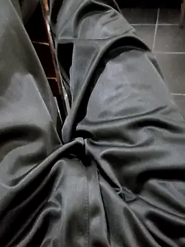 Snapshot of Juliano69xv chatting on 09.22.25 Juliano69xv online show from 09.22.25