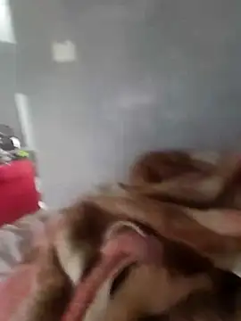 Snapshot of Juliano69xv chatting on 10.18.25 Juliano69xv online show from 10.18.25