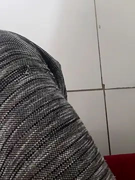 Snapshot of Juliano69xv chatting on 11.10.25 Juliano69xv online show from 11.10.25