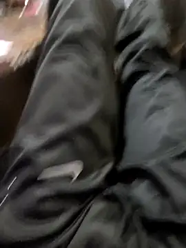 Snapshot of Juliano69xv chatting on 12.21.25 Juliano69xv online show from 12.21.25