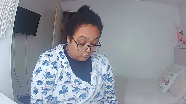 Snapshot of vanilla_chocolate23 chatting on 11.27.25 vanilla chocolate23 online show from 11.27.25