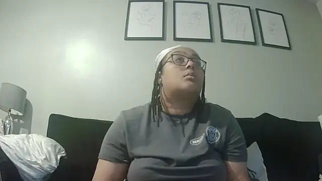 Snapshot of vanilla_chocolate23 chatting on 12.19.25 vanilla chocolate23 online show from 12.19.25