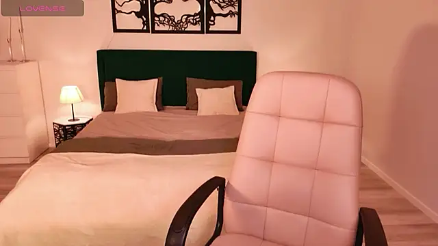 AdeliaKiss online show from 03.17.26