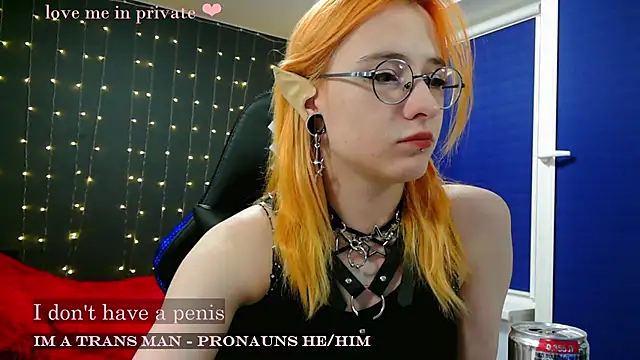 Snapshot of Honelin chatting on 02.08.25 Honelin online show from 02.08.25