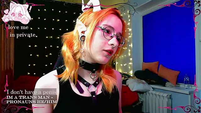 Snapshot of Honelin chatting on 03.03.25 Honelin online show from 03.03.25