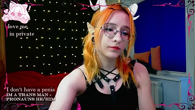 Snapshot of Honelin chatting on 03.04.25 Honelin online show from 03.04.25