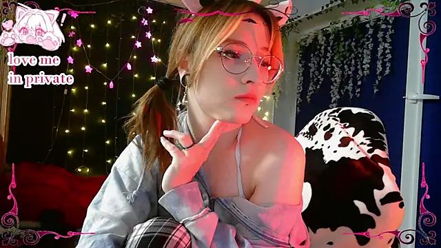 Snapshot of Honelin chatting on 09.11.25 Honelin online show from 09.11.25