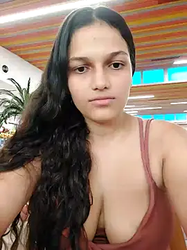 Snapshot of girl_milk1 chatting on 02.01.25 girl milk1 online show from 02.01.25