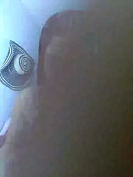 Snapshot of girl_milk1 chatting on 03.19.25 girl milk1 online show from 03.19.25