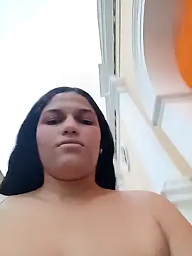 Snapshot of girl_milk1 chatting on 11.09.25 girl milk1 online show from 11.09.25