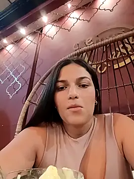 Snapshot of girl_milk1 chatting on 11.11.25 girl milk1 online show from 11.11.25