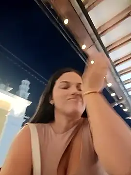 Snapshot of girl_milk1 chatting on 11.14.25 girl milk1 online show from 11.14.25