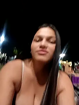 Snapshot of girl_milk1 chatting on 12.16.25 girl milk1 online show from 12.16.25