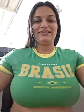 Snapshot of girl_milk1 chatting on 02.07.26 girl milk1 online show from 02.07.26