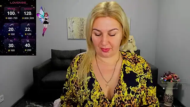 Lili Crossi online show from 09.30.25