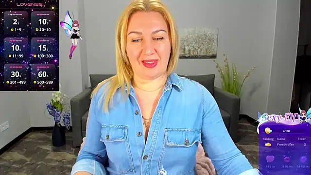 Snapshot of Lili_Crossi chatting on 02.11.26 Lili Crossi online show from 02.11.26