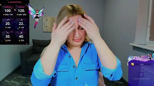 Snapshot of Lili_Crossi chatting on 03.06.26 Lili Crossi online show from 03.06.26