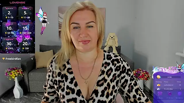 Lili Crossi online show from 08.04.26