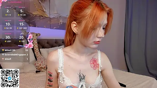 Snapshot of Linablueeyed chatting on 07.20.26 Linablueeyed online show from 07.20.26