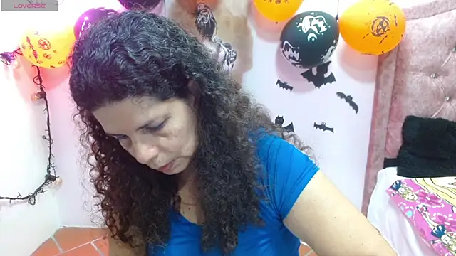 Snapshot of sila_bolum chatting on 10.08.25 sila bolum online show from 10.08.25