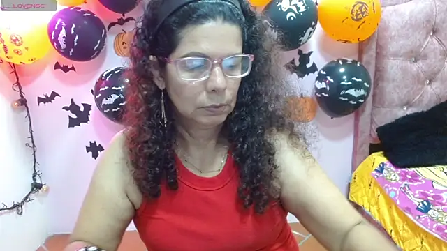 Snapshot of sila_bolum chatting on 10.10.25 sila bolum online show from 10.10.25