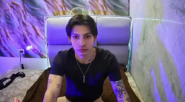 Apolo Hidalgo01 online show from 02.02.25