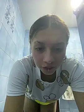 Snapshot of Andi9_ chatting on 02.23.25 Andi9 online show from 02.23.25