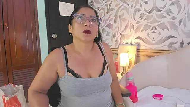 mature bigass   online show from 03.19.26