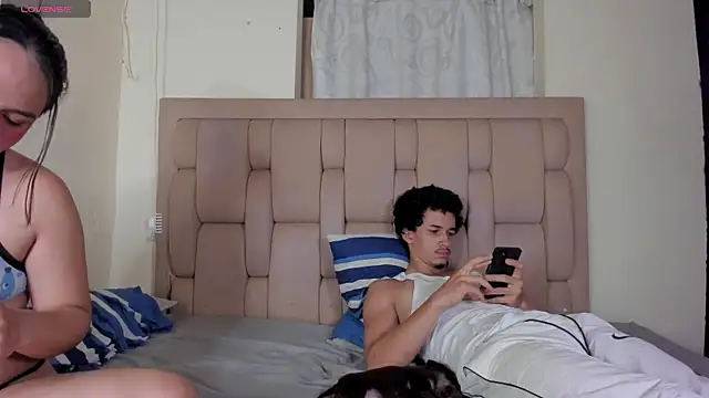 Snapshot of stepcouple_XXX chatting on 09.29.25 stepcouple XXX online show from 09.29.25