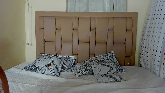 Snapshot of stepcouple_XXX chatting on 02.22.26 stepcouple XXX online show from 02.22.26