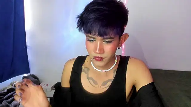 andrew uwu  online show from 10.11.25