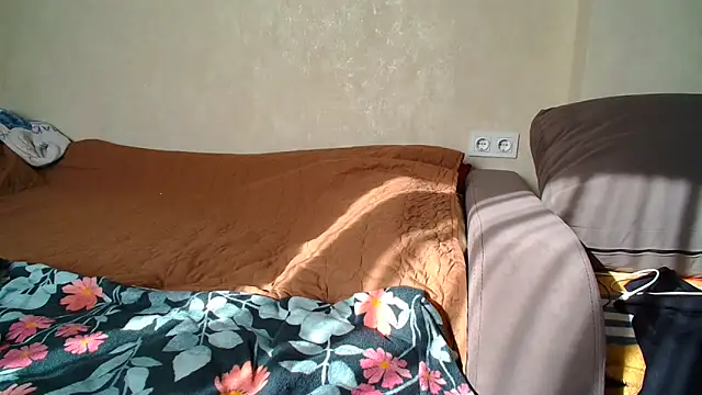 Brionia online show from 03.15.26