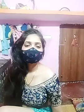 Snapshot of Cute-Simmi chatting on 12.08.24 Cute-Simmi online show from 12.08.24