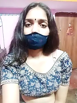 Snapshot of Cute-Simmi chatting on 01.18.25 Cute-Simmi online show from 01.18.25