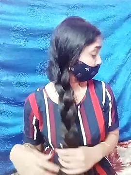 Snapshot of Cute-Simmi chatting on 01.21.25 Cute-Simmi online show from 01.21.25