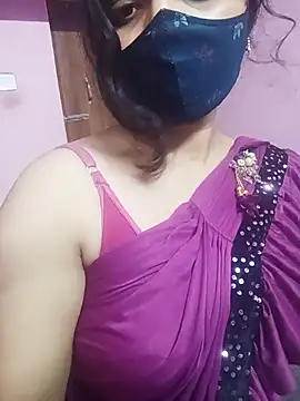 Snapshot of Cute-Simmi chatting on 09.26.25 Cute-Simmi online show from 09.26.25