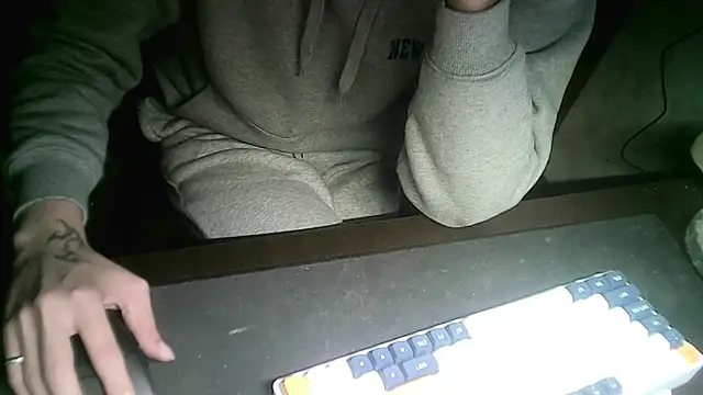 Snapshot of Ryan67533 chatting on 12.22.24 Ryan67533 online show from 12.22.24