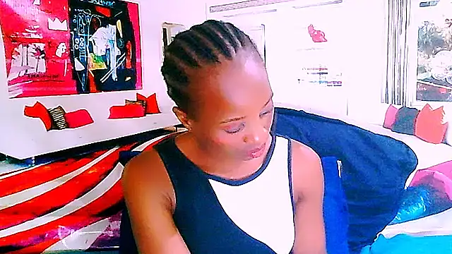 Snapshot of EbonyCreamy69 chatting on 01.10.25 EbonyCreamy69 online show from 01.10.25