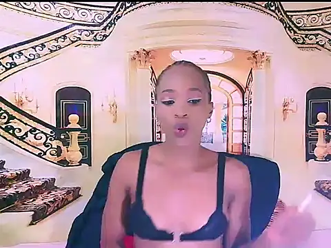 Snapshot of EbonyCreamy69 chatting on 02.07.25 EbonyCreamy69 online show from 02.07.25