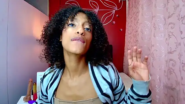 Zia Green online show from 02.24.25